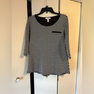 Petite Large Knit Blouse